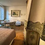 לינה וארוחת בוקר La Fontanina 3*